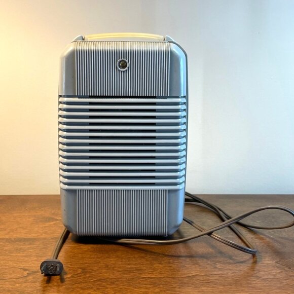 Vintage Westinghouse Model H-211 TUBE RADIO with GE & RCA parts - Picture 6 of 14